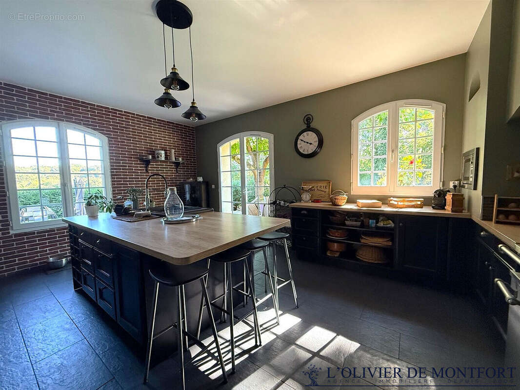 Maison à MONTFORT-L'AMAURY