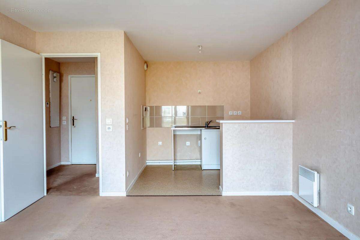 Appartement à VAL-DE-REUIL