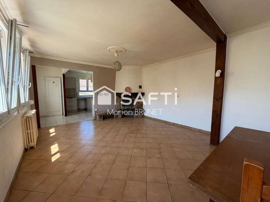 Maison 90 m² à Saint-Just-En-Chaussee  - photo 4