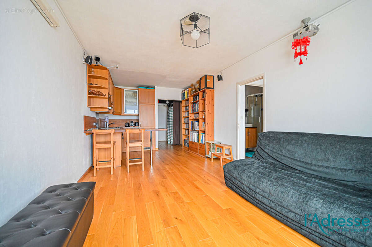 Appartement à PARIS-20E