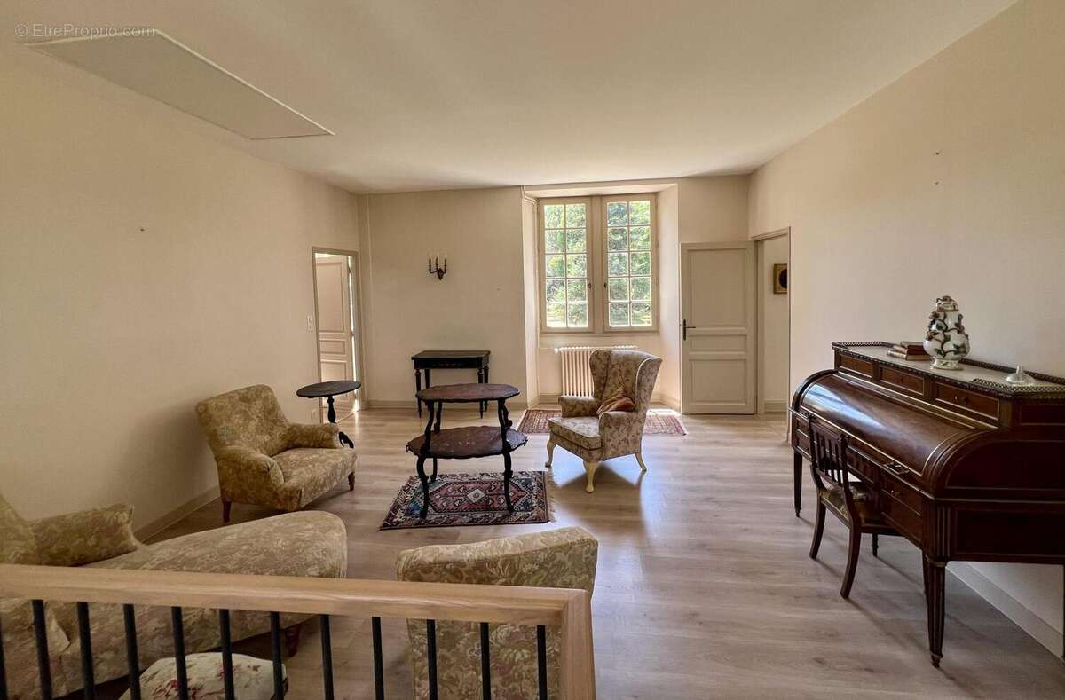 Maison 286 m² à Bergerac  - photo 8