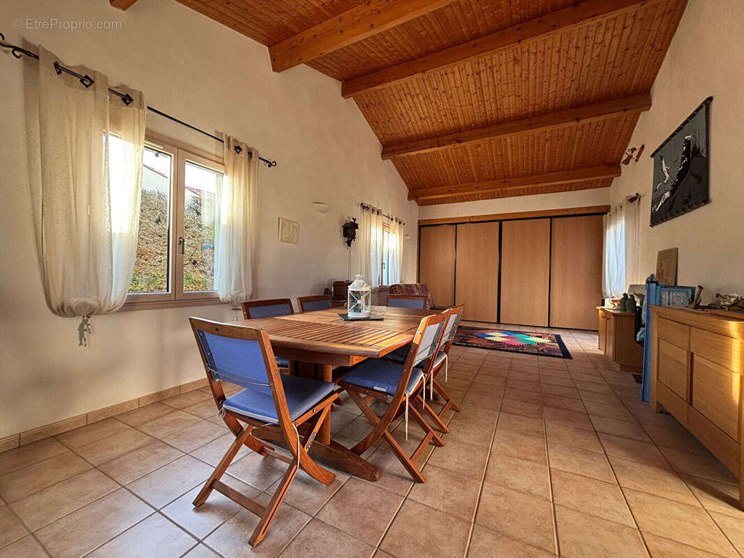 Maison à SAINT-SULPICE-DE-ROYAN