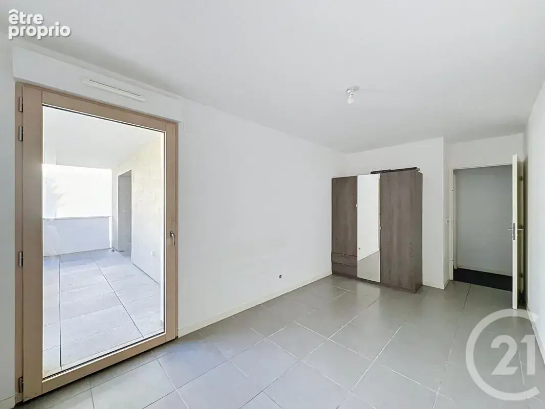 Appartement 4 pièces 81 m² à vendre à Saint-Priest (69800) - photo 11