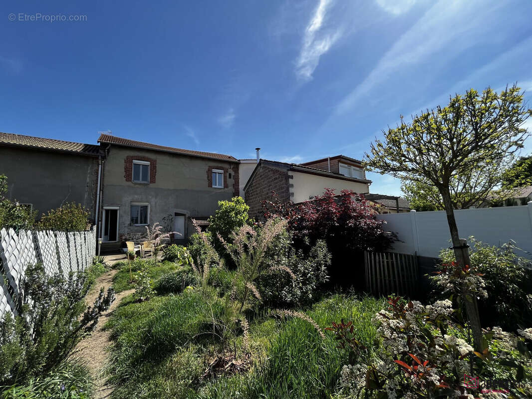 Maison à SAINT-MARCELLIN-EN-FOREZ