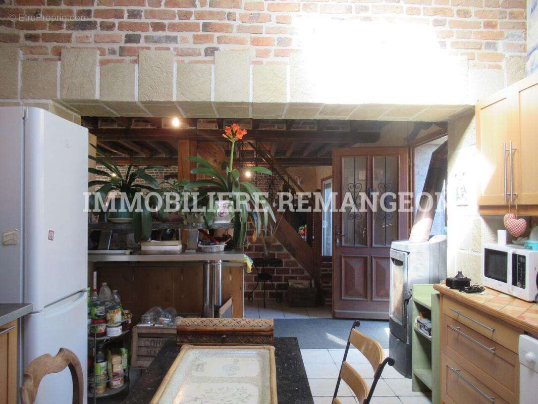 Maison à LAMOTTE-BEUVRON