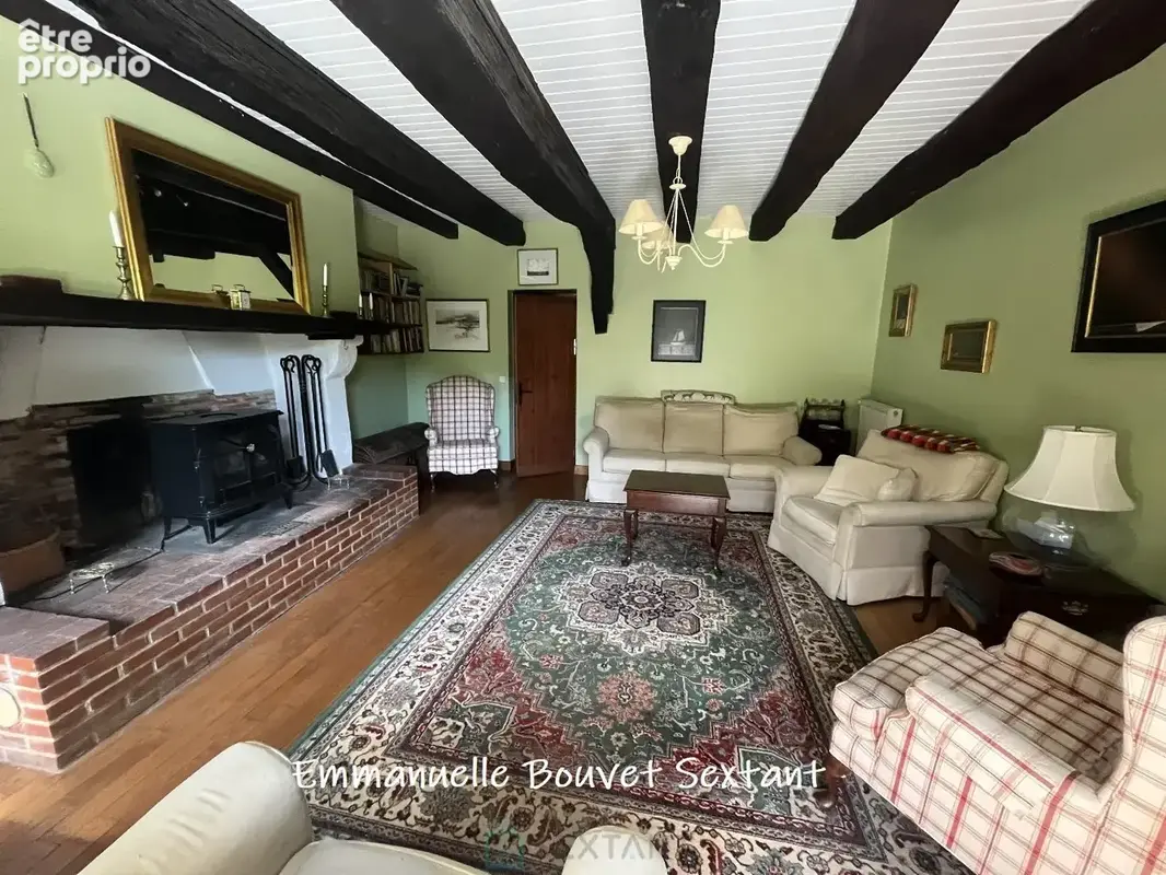 Maison en pierre, 3 chambres, 2 sde, piscine, agréable terrain avec vue dégagée de 2523 m2 - photo 7