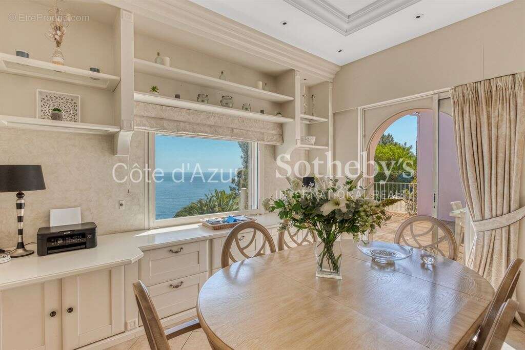 Maison à THEOULE-SUR-MER