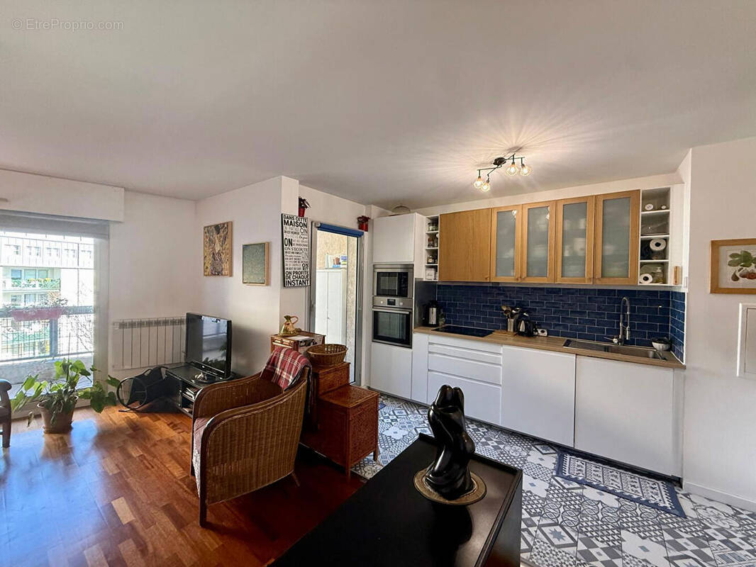 Appartement à PARIS-19E