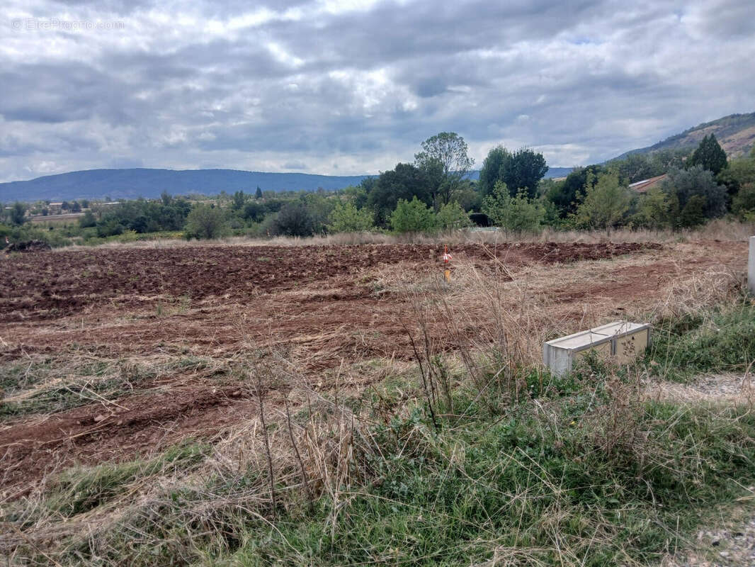 Terrain à OCTON