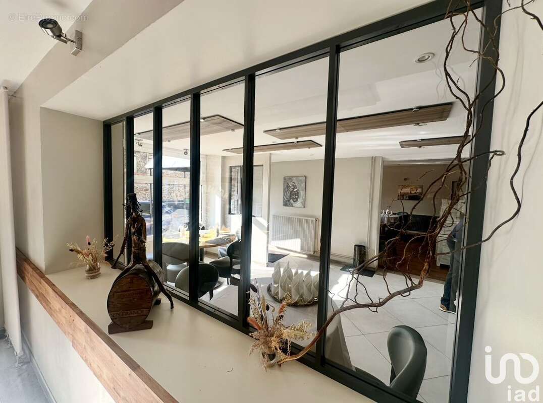 Photo 6 - Commerce à SAINT-GERMAIN-LES-ARPAJON