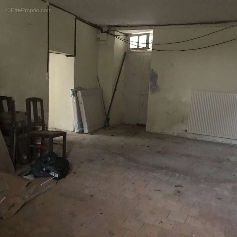 Appartement à LUSSAC-LES-EGLISES