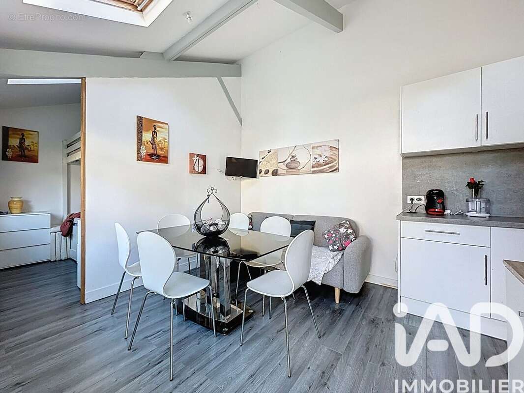 Appartement 25 m² à Vert-Saint-Denis  - photo 3