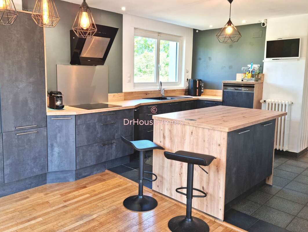 Maison 236 m² à Charmes  - photo 101