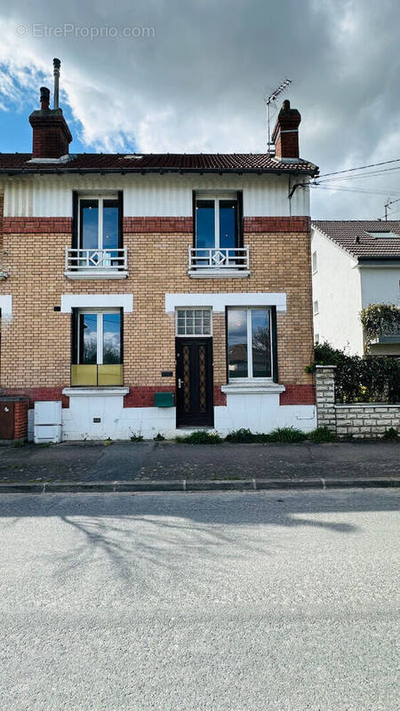 Appartement à BOIS-D'ARCY