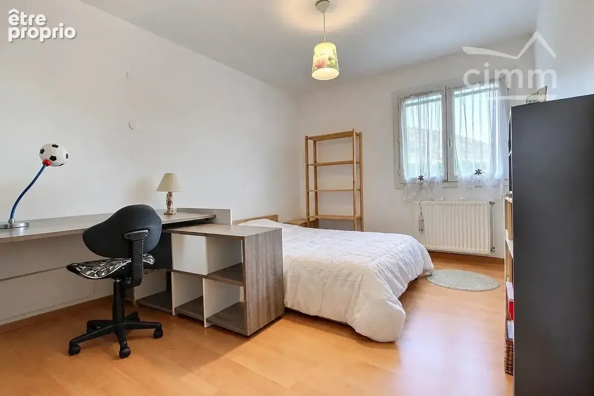 Spacieuse maison familiale de 177 m² avec piscine et dépendances - photo 12
