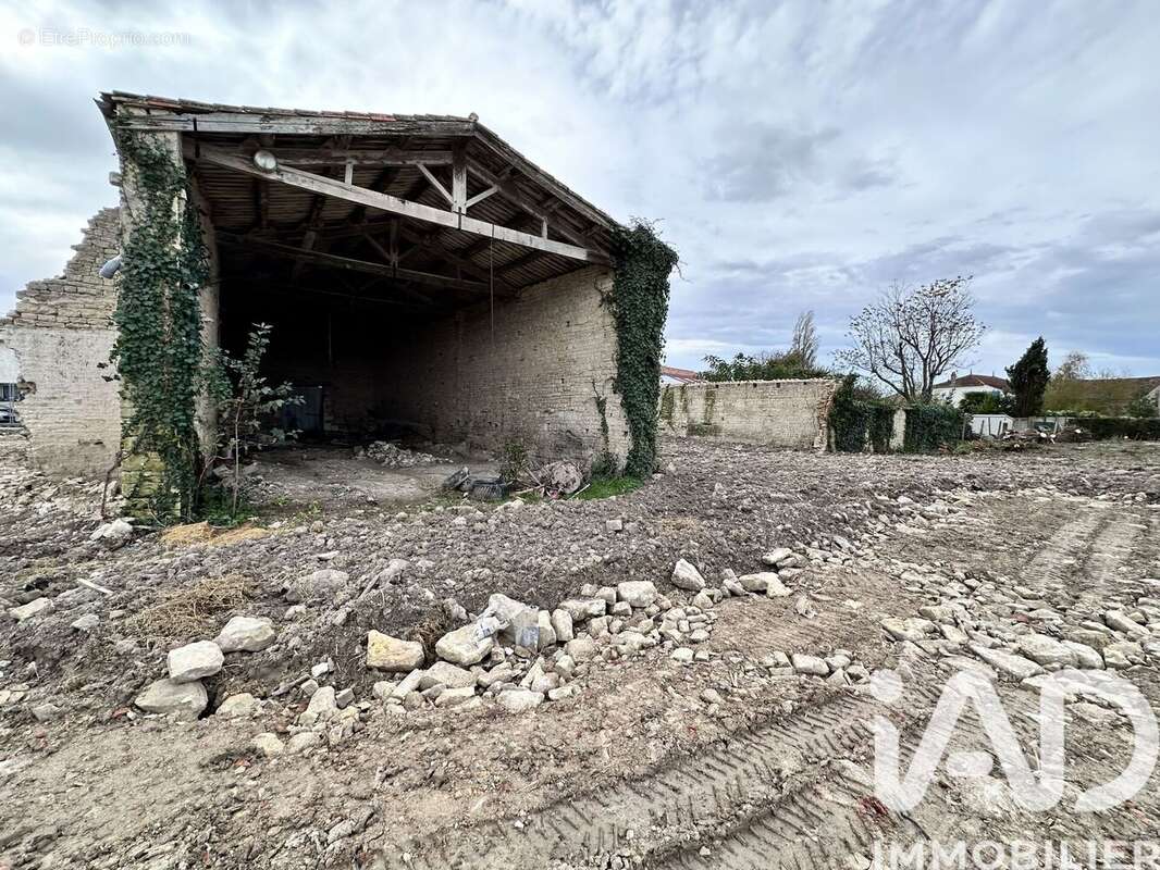 Photo 7 - Terrain à VERINES