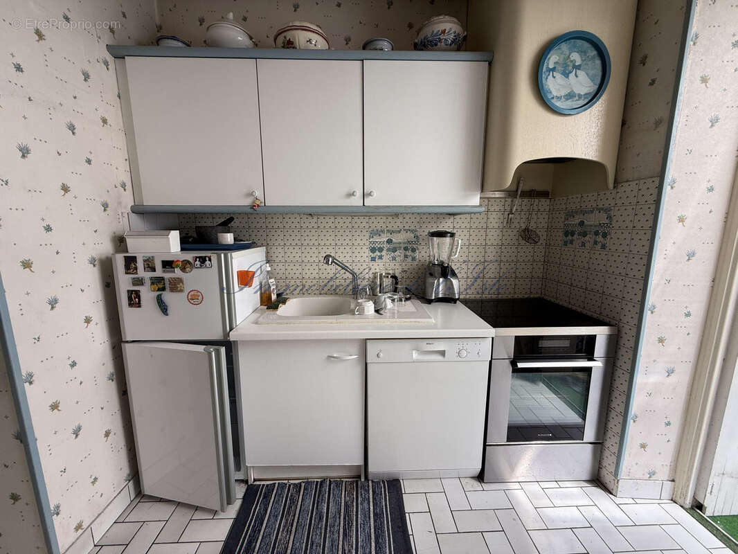 Immeuble a créer ou maison de caractère - centre historique - photo 7