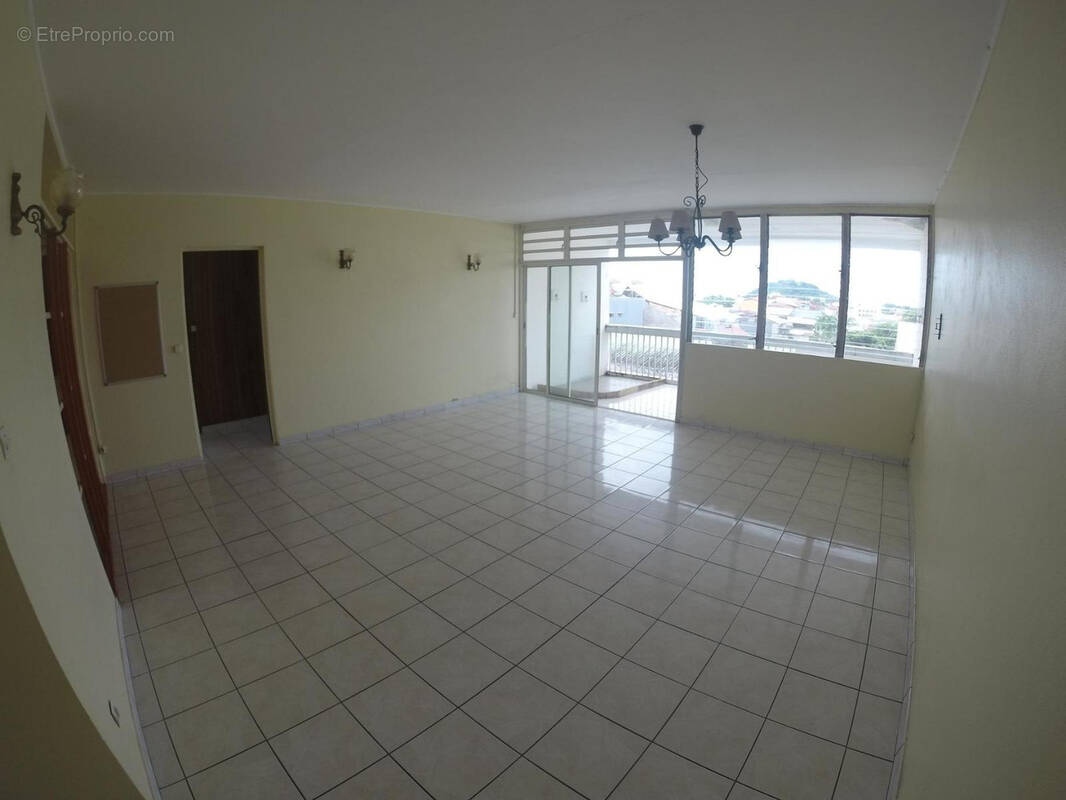Appartement à CAYENNE