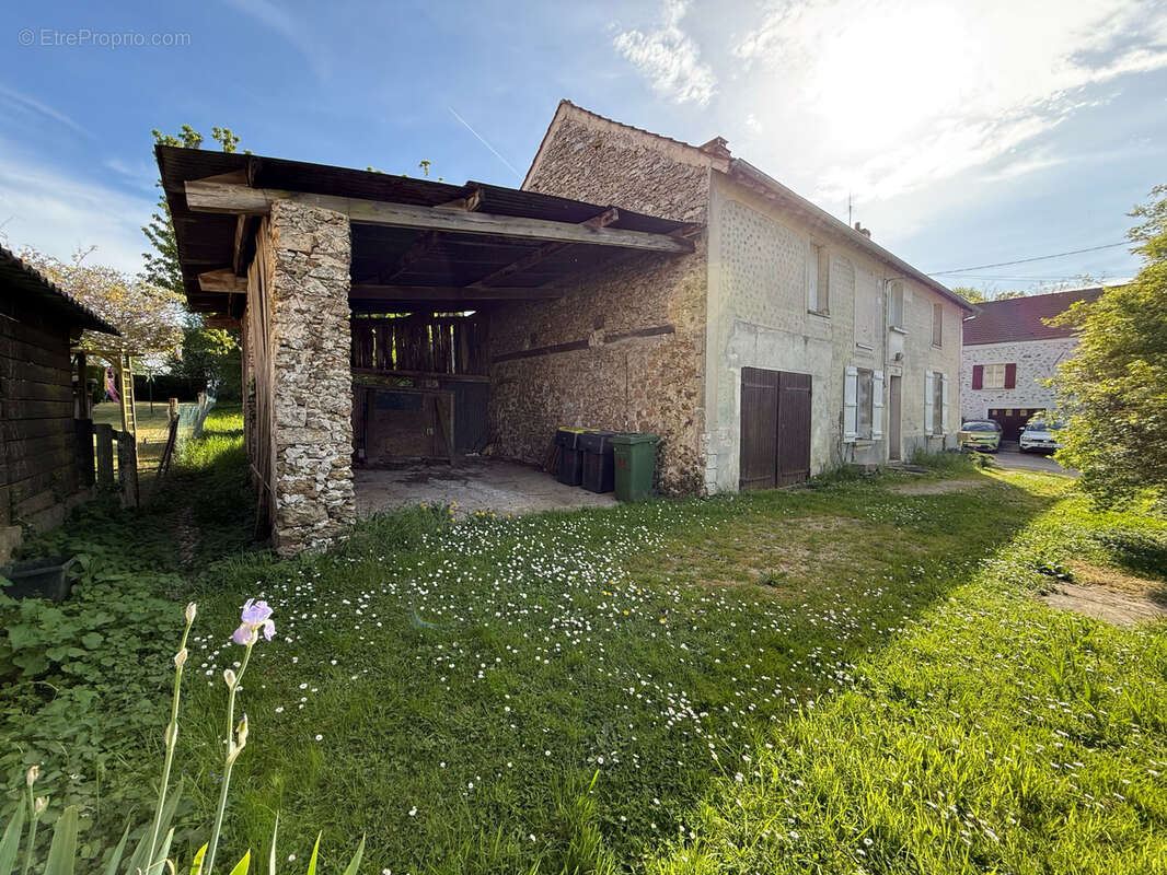Maison à DOUE