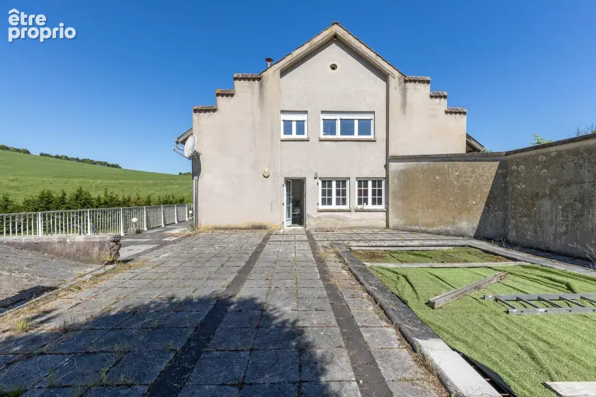 Domaine equestre - boxes-manege-carriere-appartement - photo 20