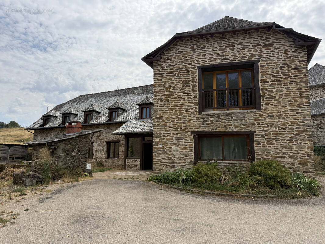 Maison à LE CAYROL