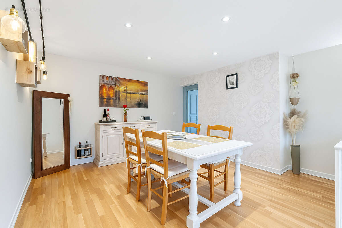 Maison à PUTTELANGE-LES-THIONVILLE