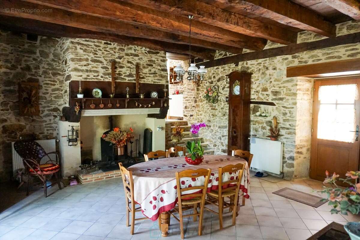 Charmant corps de ferme situé au coeur du paisible et pittoresque paysage du Périgord Vert. - photo 13