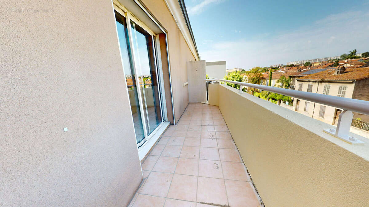 Duplex Marseille Saint Jérôme 4 pièce(s) 85m2 - photo 8