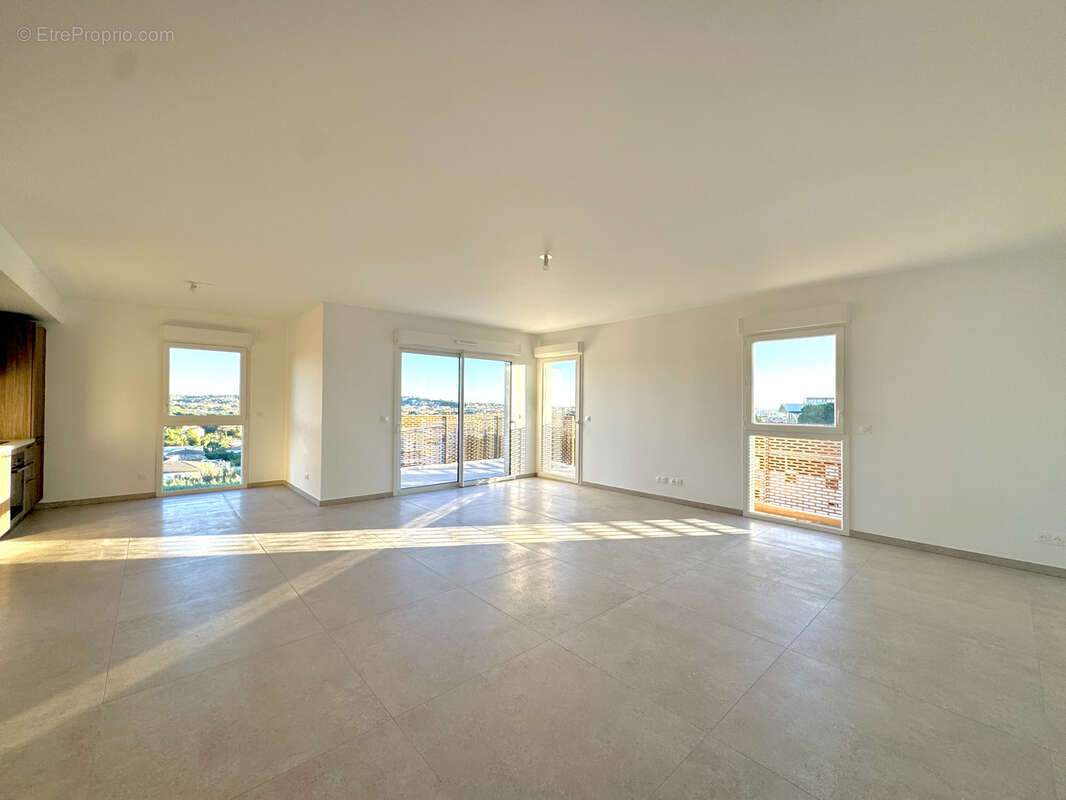 Appartement à FREJUS