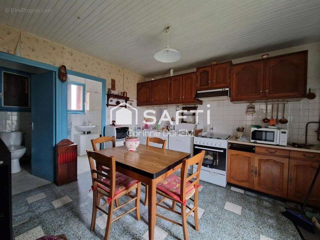 Maison 85 m² à Voussac  - photo 4