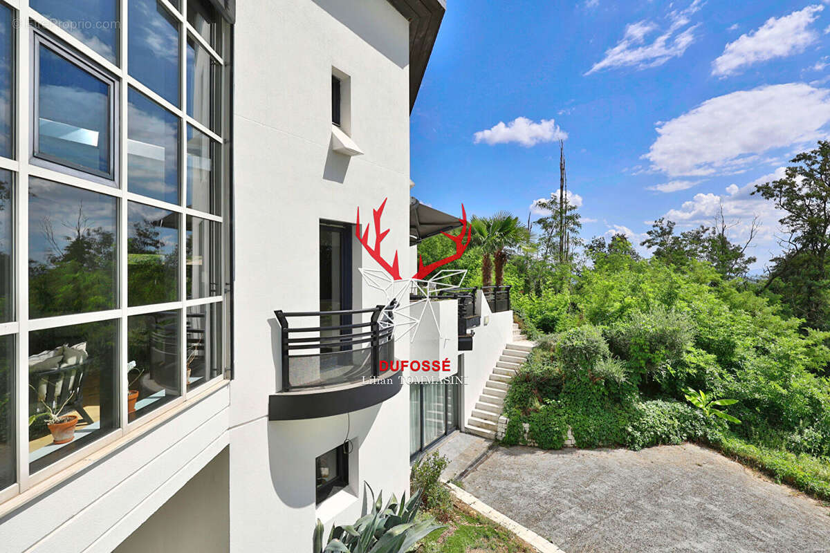 Villa d'architecte 305 m² 4 suites Piscine - photo 3