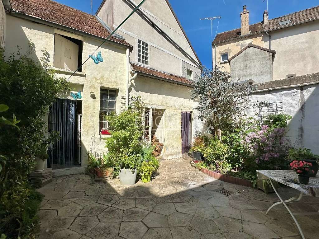 Maison à LA FERTE-GAUCHER