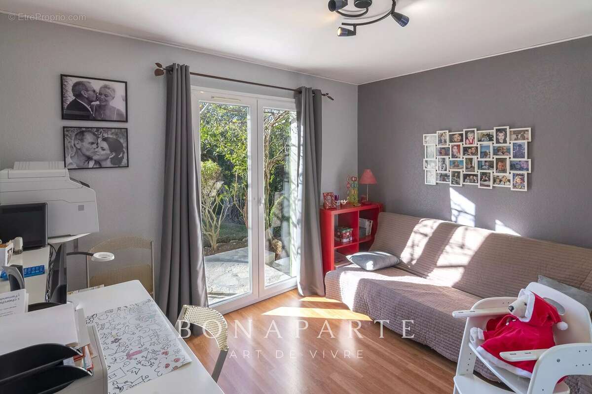 Superbe maison provençale de 155m² avec 4 chambres dont un t2 attenant - photo 13