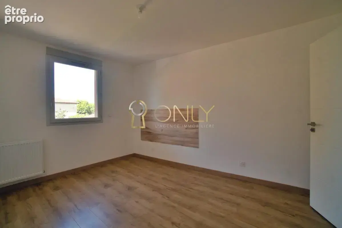 Quincieux- Appartement T2 - Centre Village - photo 6