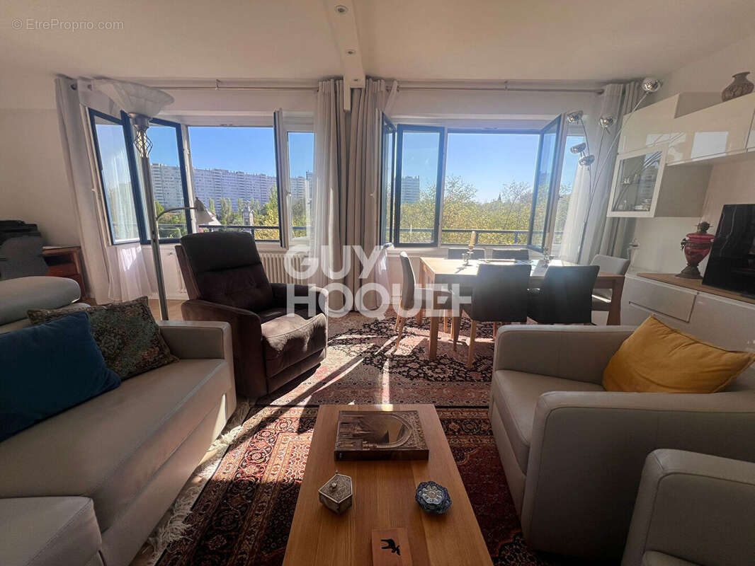 Appartement à PARIS-15E