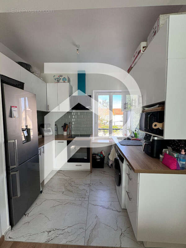 Appartement à LE PLESSIS-BELLEVILLE