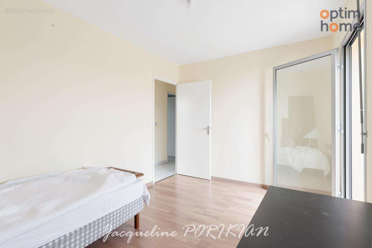 Appartement à vendre 3 pièces PERTUIS (84) - photo 8