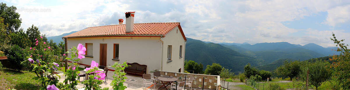 Maison à MONTFERRER