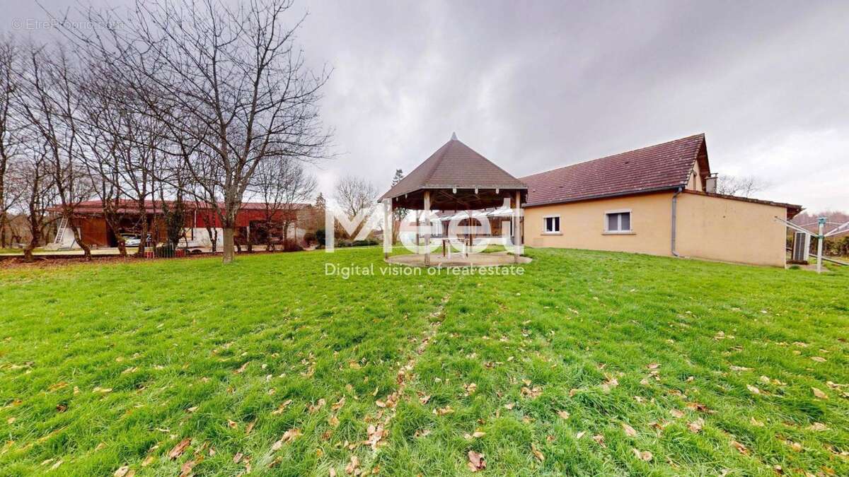 Maison à BUSSY-EN-OTHE