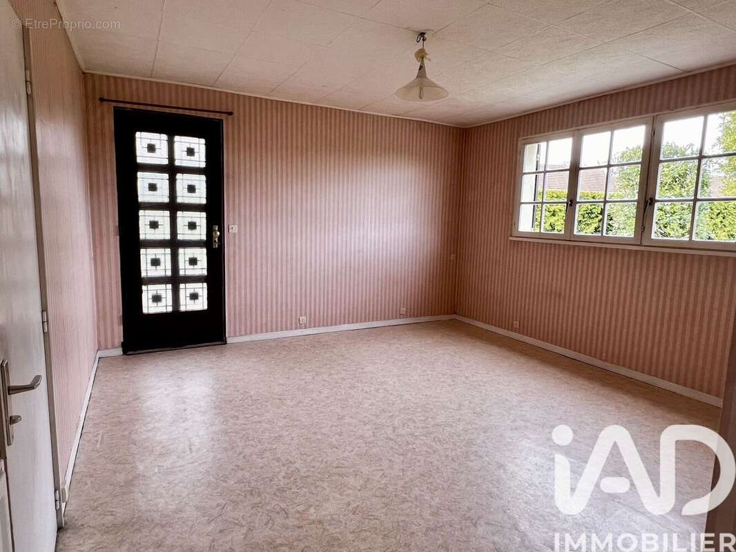 Photo 9 - Maison à LA SAUSSAYE