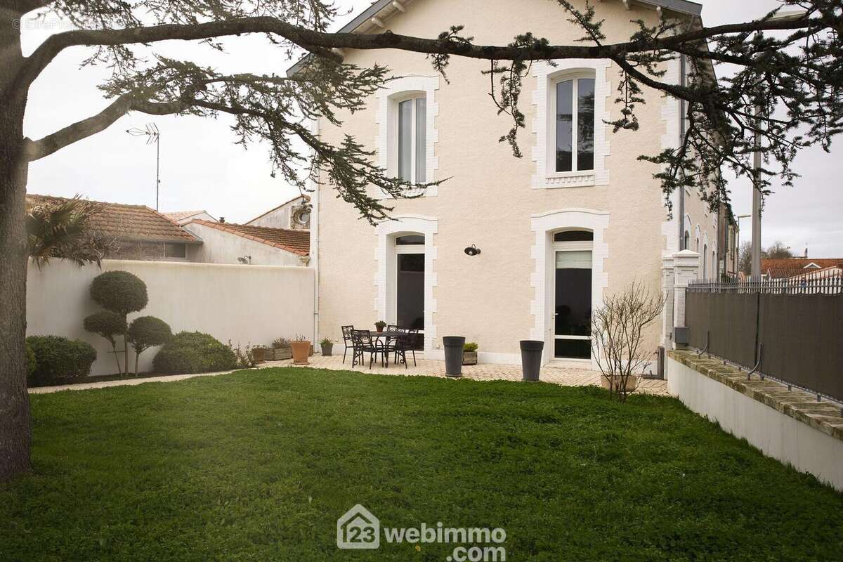 Maison à NIEUL-SUR-MER