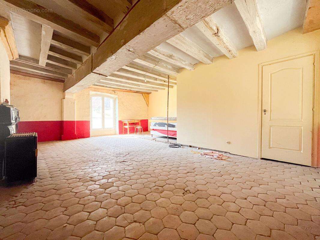 Maison Ecueille 7 pièce(s) 250 m2 - photo 15