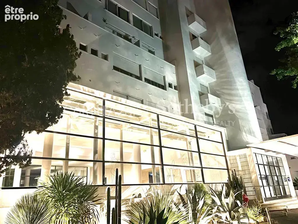 Saint Tropez, appartement 2 pièces rénové de 29,67 m² au Palais Latitude 43 - photo 17