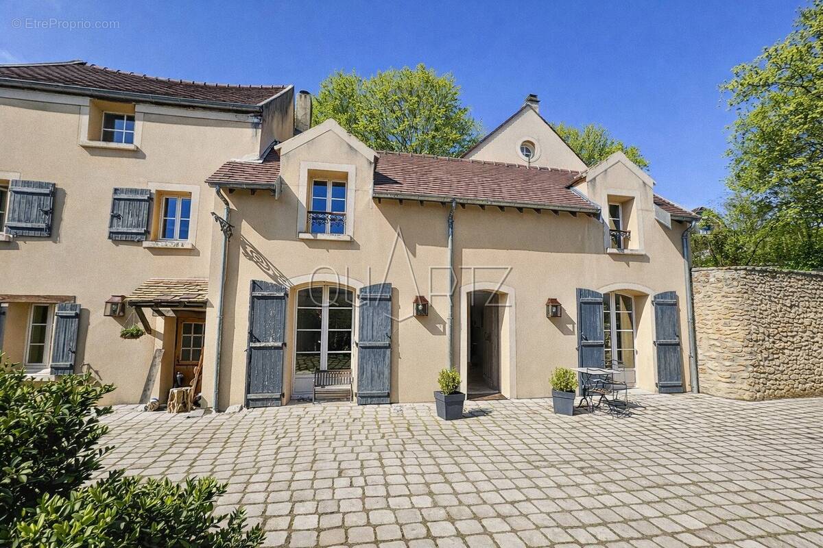 Maison à FREMAINVILLE