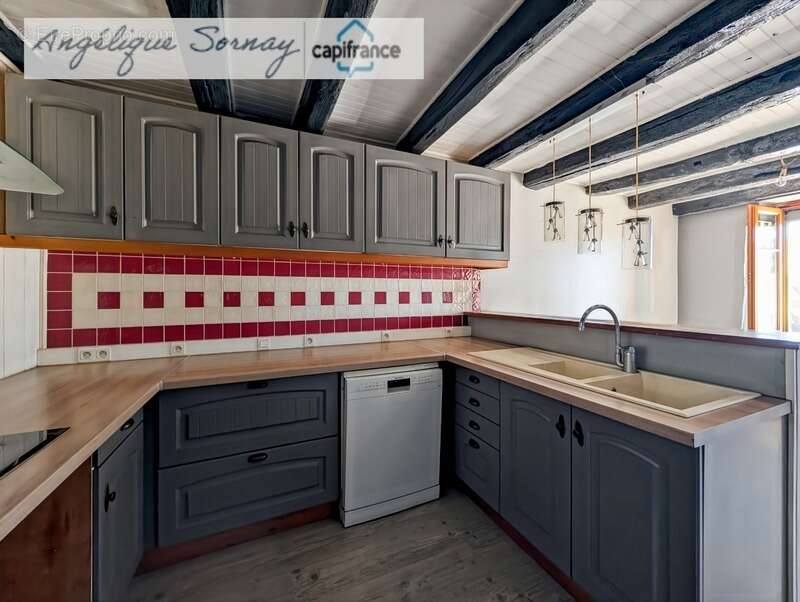 Maison mitoyenne avec potentiel – 103 m² habitables – Montrevel Morges (39320), secteur Jura - photo 6