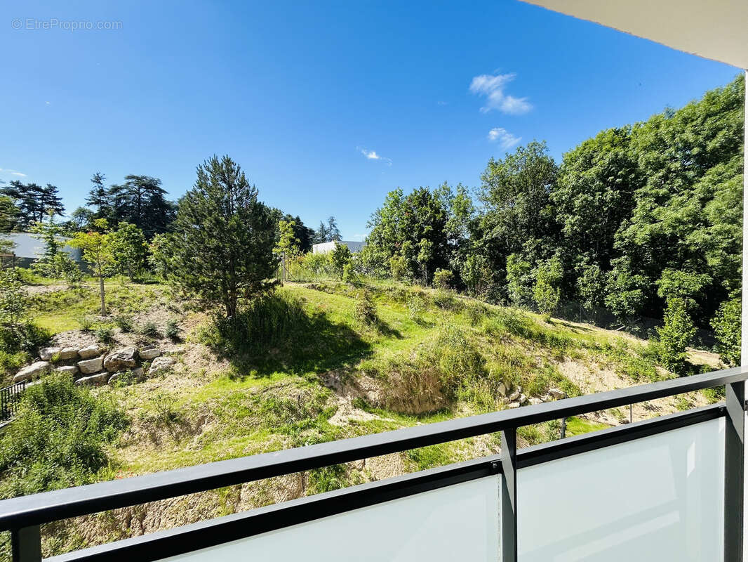 Appartement à CHARBONNIERES-LES-BAINS