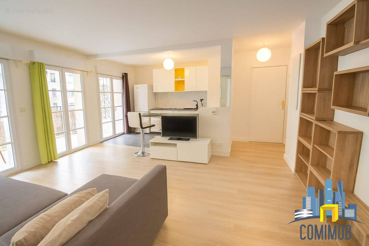 Appartement à COURBEVOIE