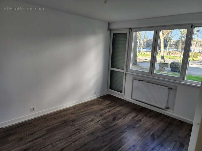 T5 rénové 84 m² – 4 chambres – Balcon – Idéal colocation ou famille – Rennes - photo 6
