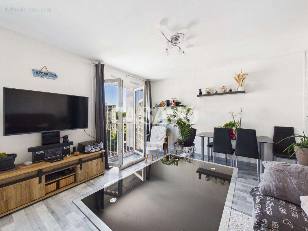 Appartement à SAINT-OUEN-L'AUMONE