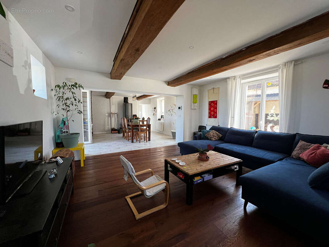 Maison à MEZIDON-CANON